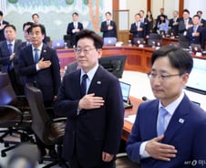 [사설] 비서실장, '비서' 아닌 '레드팀' 자임해야