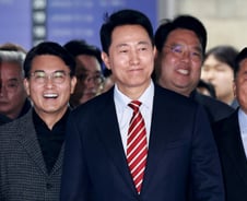 "무죄" 판결 직후 활짝 웃은 오세훈..."결백 믿어주셔서 감사" 시장직 유지