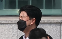 Kim Ho-jung on parole: "I thought about it a lot"... Why he is not leaving his original agency