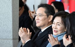 Lee Jae-yong Chairman, Hong Ra-hee Lady Purchase 1.9374 Trillion Won of Samsung Electronics Shares