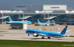 Airlines' Wings Broken as Oil Prices Break $100... October Airfare Prices Also Surge
