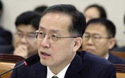 Finance minister expects per capita income to reach $40,000 this year