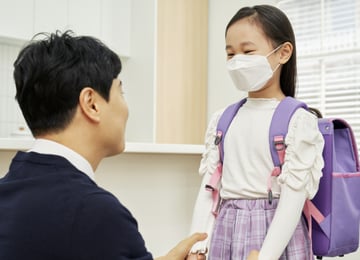 "수능 6등급? 남교사 싫어, 성 문제도"...담임 바꿔달라는 학부모