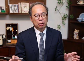 "반도체 투자 늦추면 美·中 순식간 추격"…'HBM 아버지'의 경고