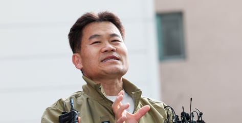 李대통령·이준석 명예훼손 혐의…경찰, 전한길 구속영장 신청