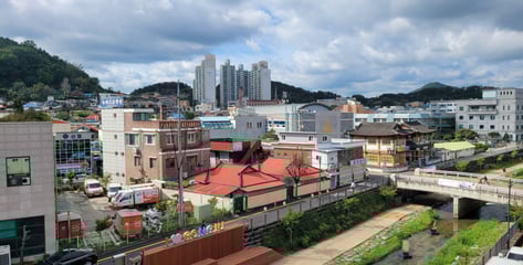 마을호텔·관광·교육이 한꺼번에…청년 몰린 '공주 제민천'의 비밀