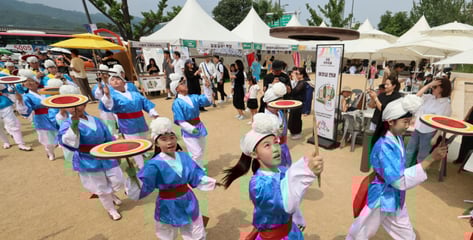 뮤지컬엔 20만원 써도 "국악 3만원? 비싸" 안 팔린다...소리꾼들 '시름'