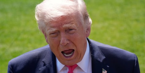 트럼프 "호르무즈 개방 '땡큐'…對이란 해상봉쇄는 유지"