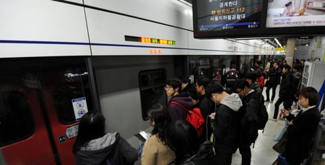 "1호선 열차 지연" 벌써 2시간째...장맛비 내리는 출근길 '한숨'