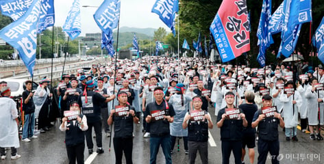 "영업익의 30% 달라"…현대차 이어 기아도 파업 돌입