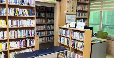 책 안 읽는 대한민국, 작은도서관도 문 닫는다…'2년 연속 감소'
