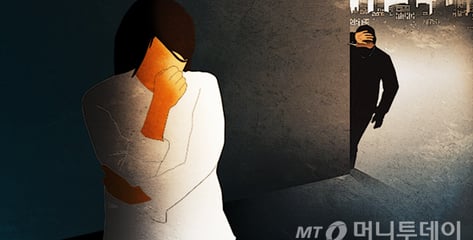 대학 캠퍼스 찾아가 유학생들 앞에서…신체 노출한 10대 검거