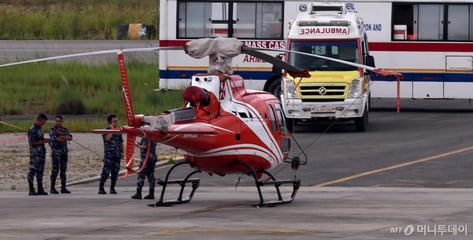 네팔 홍수 사망 584명·실종 2400여명 폭증…"외국 도움없이 구조중"