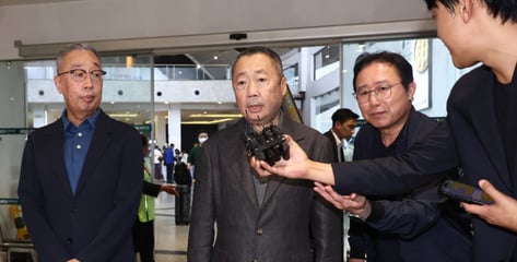 박정원 회장까지 네팔행…직원 구조 총력전 나선 두산