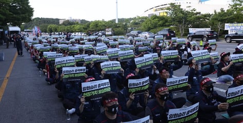 트럼프 관세도 힘겨운데...포스코 노조 내달 9일 '부분파업' 예고