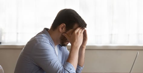 실수 잦은 후배에 목례만 하고 쌩..."괴롭힘 신고당할 위기"