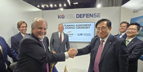 LIG D&amp;A, 美 파이어호크와 맞손…'비궁' 추진체계 개발 협력