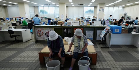 "최소 3일치 식량 준비하라"…일본·영국 잇단 권고에 '3차 대전설' 발칵