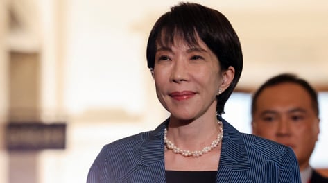 '강한 일본' 꺼내든 여자 아베… 한일관계 험로 예고