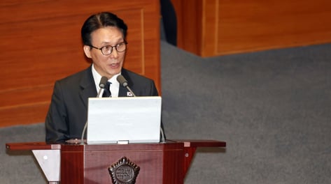 "얻다대고" 박충권 질의에 발끈한 김 총리…여야, 대정부 질문 첫날부터 '충돌'