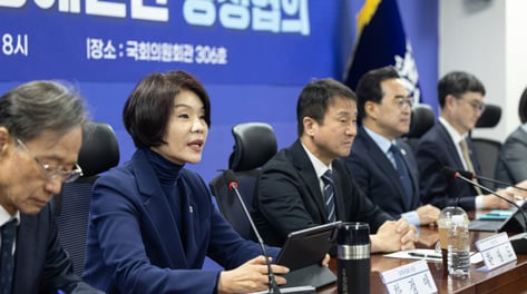 당정 "석유제품 최고가격제 손실 보전…민생지원금은 선별지급"