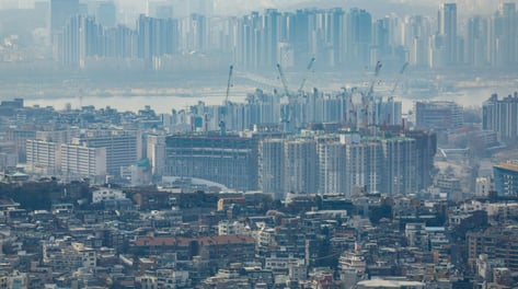 "우리집 좀 팔아줘요" 강남구 집주인들 울상...집값 2년 만에 꺾였다