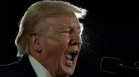 트럼프 "호르무즈 개방 안하면 하르그섬 등 초토화 시킬 것"