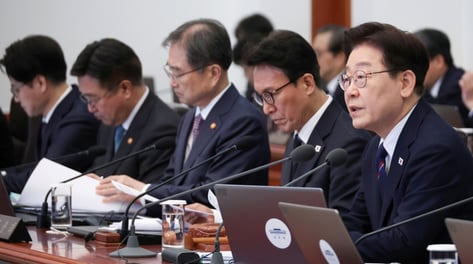 "긴급재정명령까지"… 특단대책 찾는 李대통령