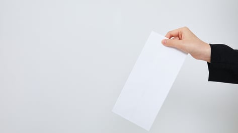 일부러? 실수로? 딸 결혼식에 '빈 봉투' 낸 지인..."말해야 할까요"