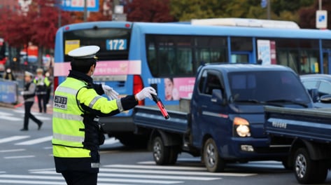 "감기약 먹어도 헤롱헤롱" 운전대 잡았다 '쾅'...단속 대상 약물 490종
