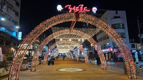 "이렇게 조용해도 되나" 대학가도, 술집도 '텅텅'...사장님들 한숨 푹[르포]