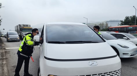 2시간 만에 100건 훌쩍…버스전용차로 달리는 9인승 차 잡았더니 텅텅