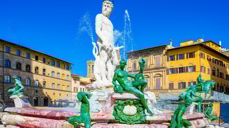 알몸 조각상 '중요 부위' 만지려다 "뚝"...사고친 예비신부, 복원비 865만원