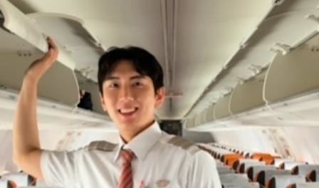 옷가게·호텔서 일하다 승무원 된 전직 아이돌…"미련 있지만 행복"