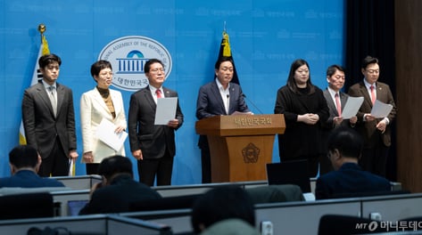 국힘 경기 의원들 '장동혁 사퇴' 회견 보류…안철수 "방향성에 차이"