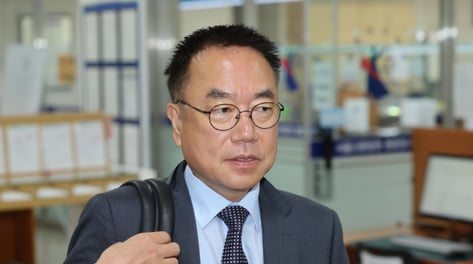 돌려차기 발언 논란 서범수 "피해자와 통화하고 사과…무거운 책임감"