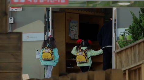 "자가인가요?" 먼저 묻는 부모들…빠르게 사라지는 가정어린이집, 왜