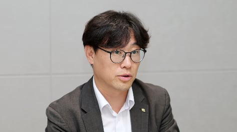 "변동성 커도 증시 떠나면 안 돼… '이것' 담고 회복 기다려야"