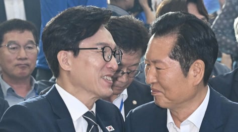 정청래, 패배 후 라방서 "김민석 이겼지만 그의 주장은 졌다…할 말 하고 살 것"
