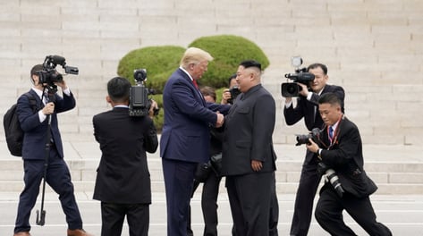 "비핵화 글쎄…동맹은 시험대" 트럼프 한미훈련 축소 외신도 '촉각'