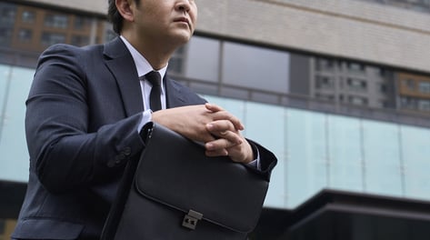 휴가 다녀왔더니..."내일부터 안 나와도 된다" 갑자기 해고? 무슨 일이