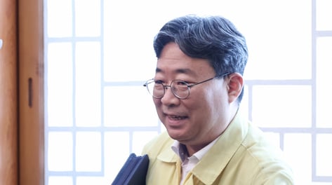 靑 "용산어린이정원 이용자 많지 않아...금싸라기 땅 잘 활용해야"