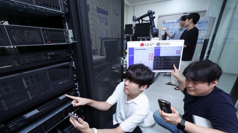 LG U+, 연세대와 손잡고 AI 네트워크 전환 기술 검증