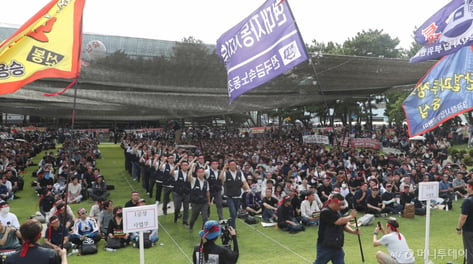 현대차 노조, 10년 만에 8시간 전면파업…매출 차질 2.3조 추산