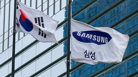 "삼성전자, 목표가 63만원으로 상향…조정은 매수 기회"-유안타