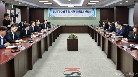 쏟아지는 중국산 저가 철강…관세장벽 높이는 韓