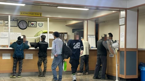 일용직 내몰린 노인들..."어르신 채용은 좀..." 그마저도 일 못 구한다
