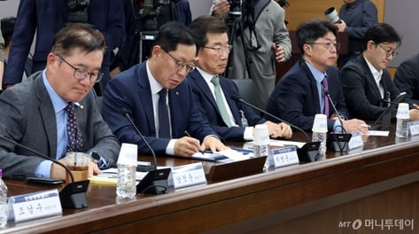 한화솔루션, 美 태양광 정책 우호적…목표가  상향-삼성증권