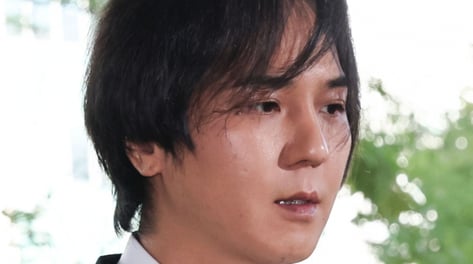 '102일 무단결근' 송민호, 실형 면했다…1심서 징역형 집행유예