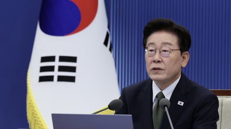李대통령 "알래스카 LNG 사업, 상업성 확인·법절차 부합 조건으로 착수"